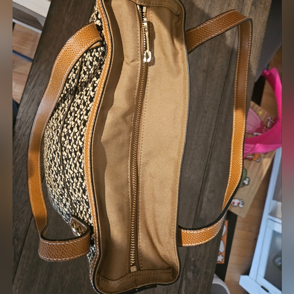 Eric Javits New York Tan and Black Woven Tote Bag - Picture 7 of 10